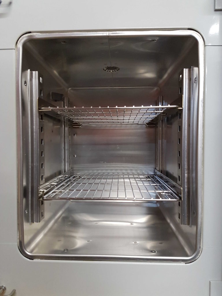 Heraeus T5028 Small Lab Oven up to 250C Medeor Service